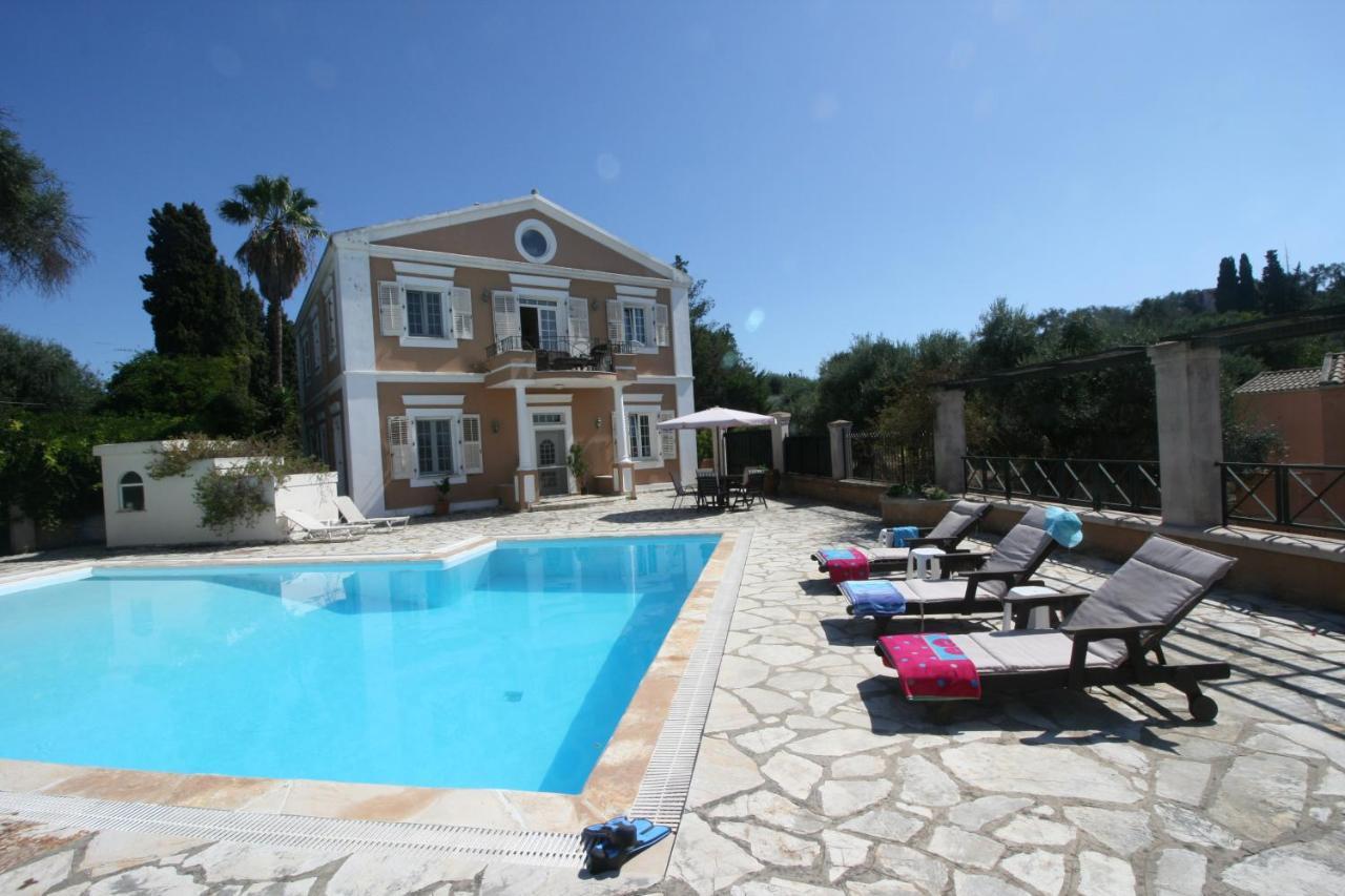 Durrell Corfu Strawberry-Pink Villa Perama  Exterior foto